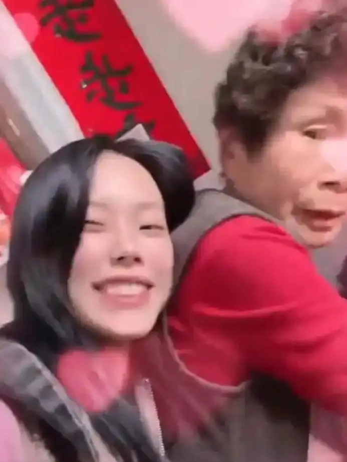 万妮达感情生活争议_万妮达与黑人男友同居_女明星 黑人男友